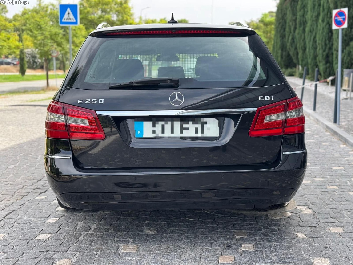 Mercedes-Benz E 250 CDi Avantgarde Auto - 10 — fotografia 7