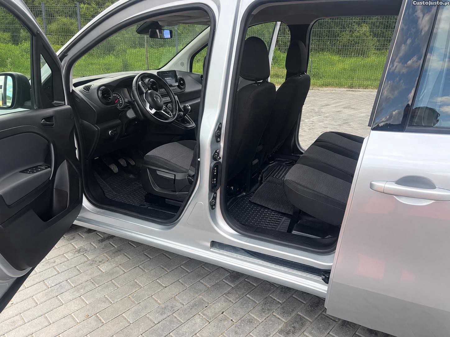 Mercedes-Benz Citan Tourer Standard 110CDI - 23 — photo 4