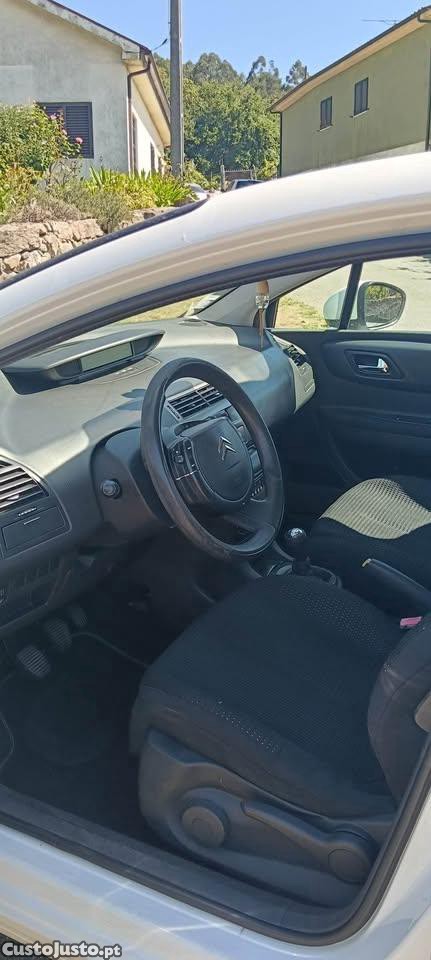Citroën C4 1.6 HDI - 10 foto 2