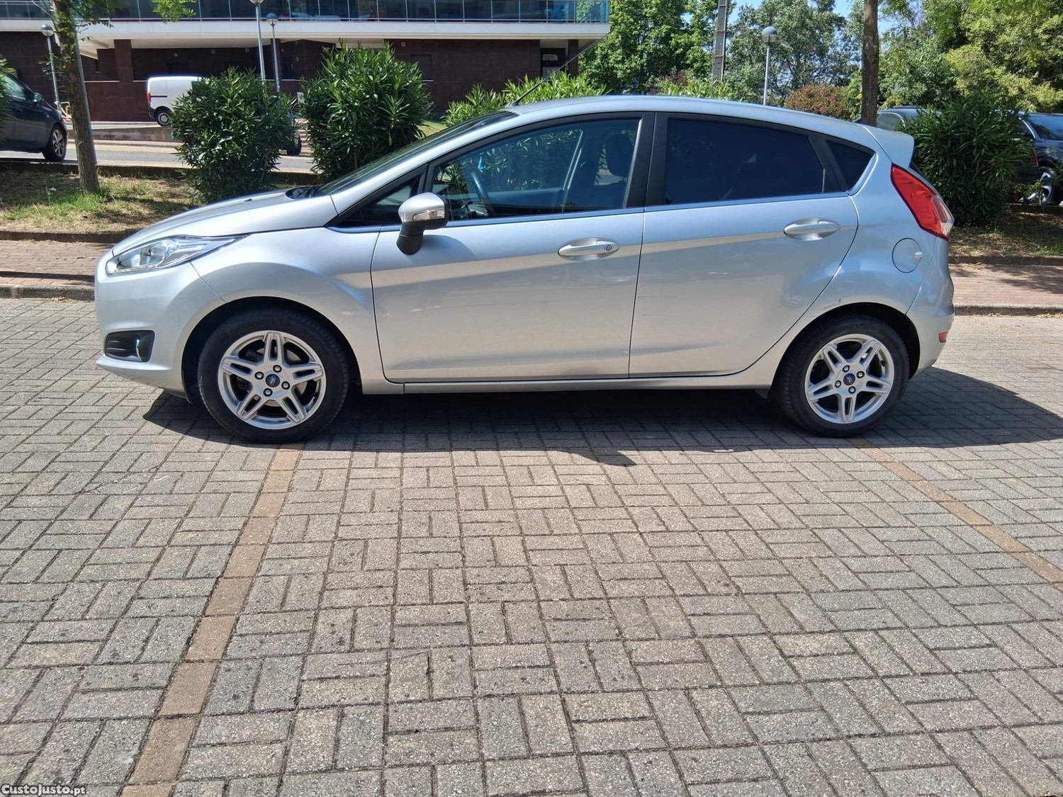 Ford Fiesta 1.5 TDCi — fotografia 10