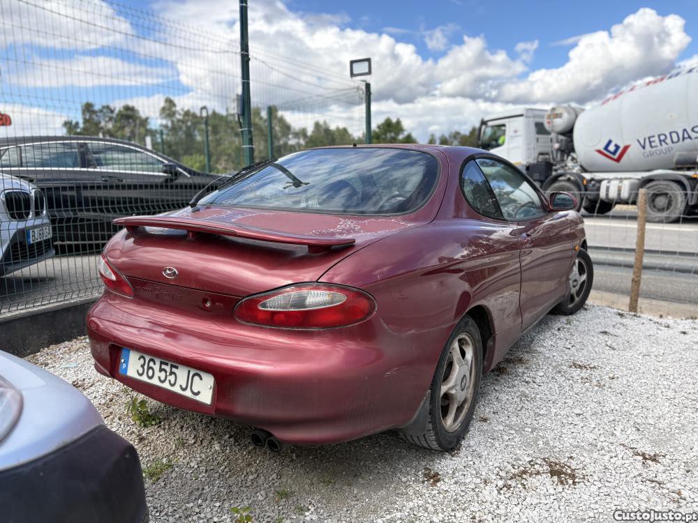 Hyundai Coupe 1.6 i 16v — fotografia 9