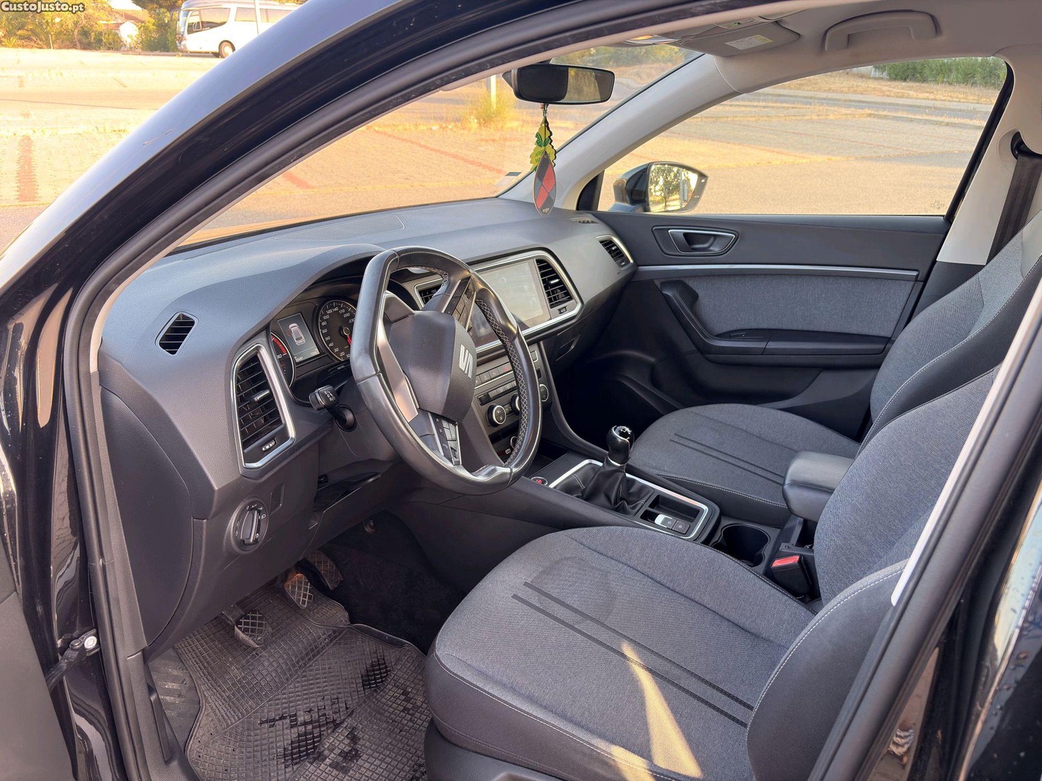 SEAT Ateca 1.0 TSI 110 cv Style Plus — fotografia 2