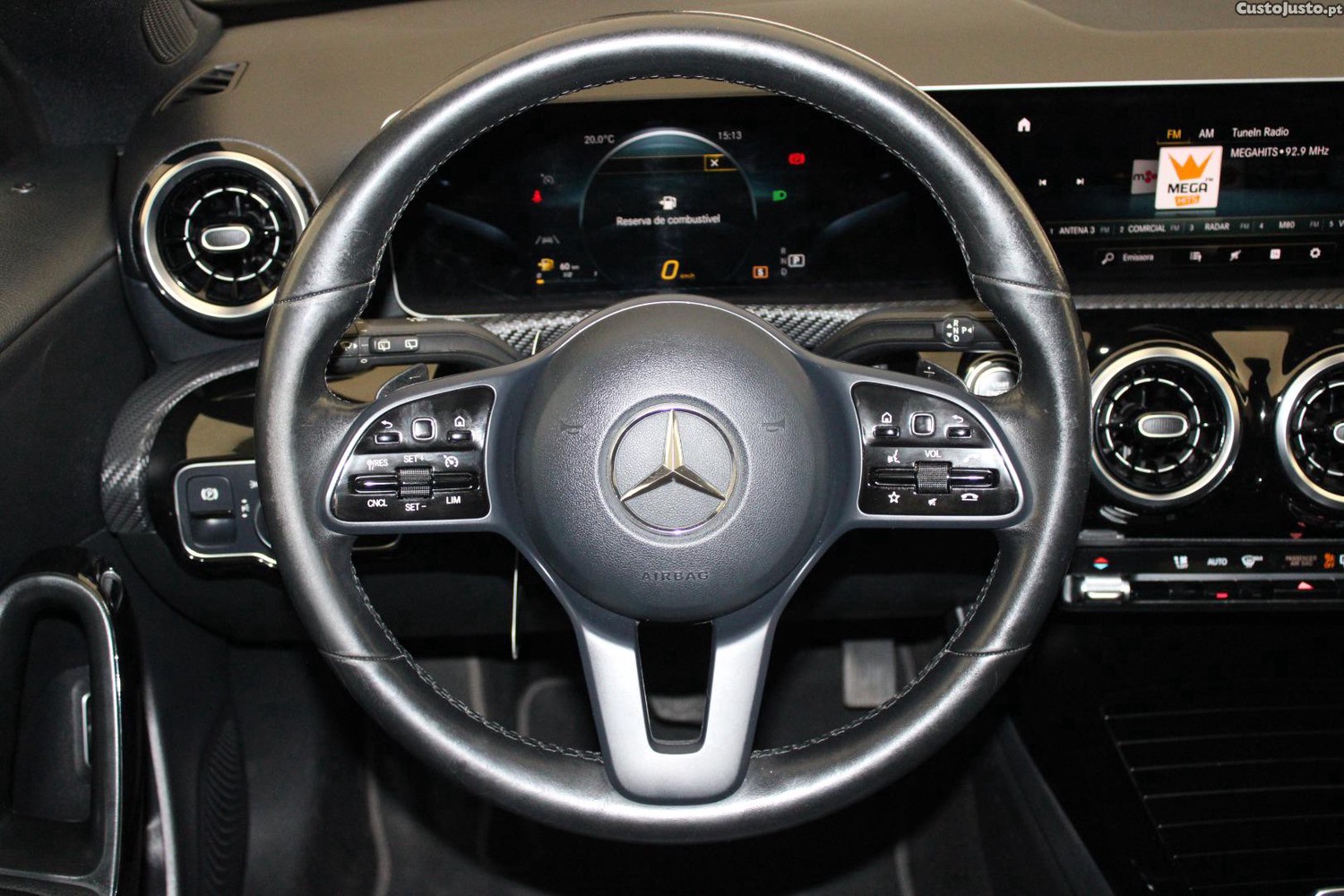 Mercedes-Benz CLA 180 D SHOOTING BRAKE STYLE AUTO — fotografia 42