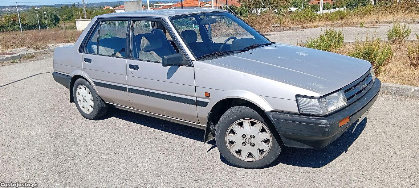 Toyota Corolla 1.6 GL — fotografia 5