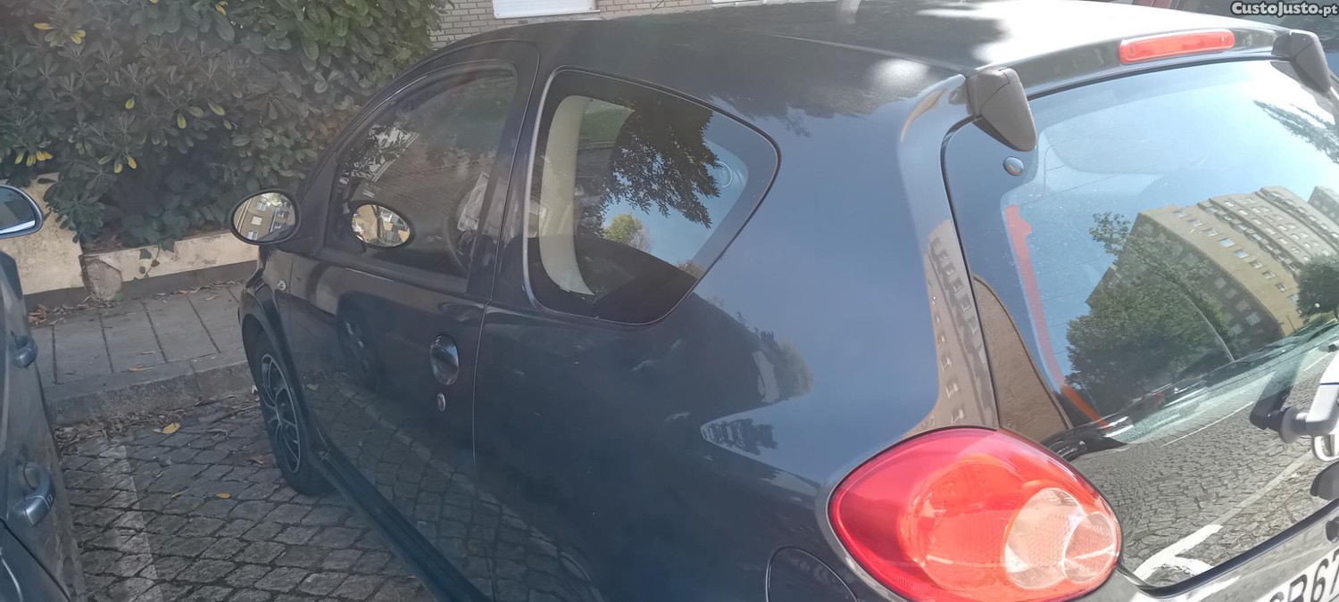 Toyota Aygo Confort - 06 foto 5
