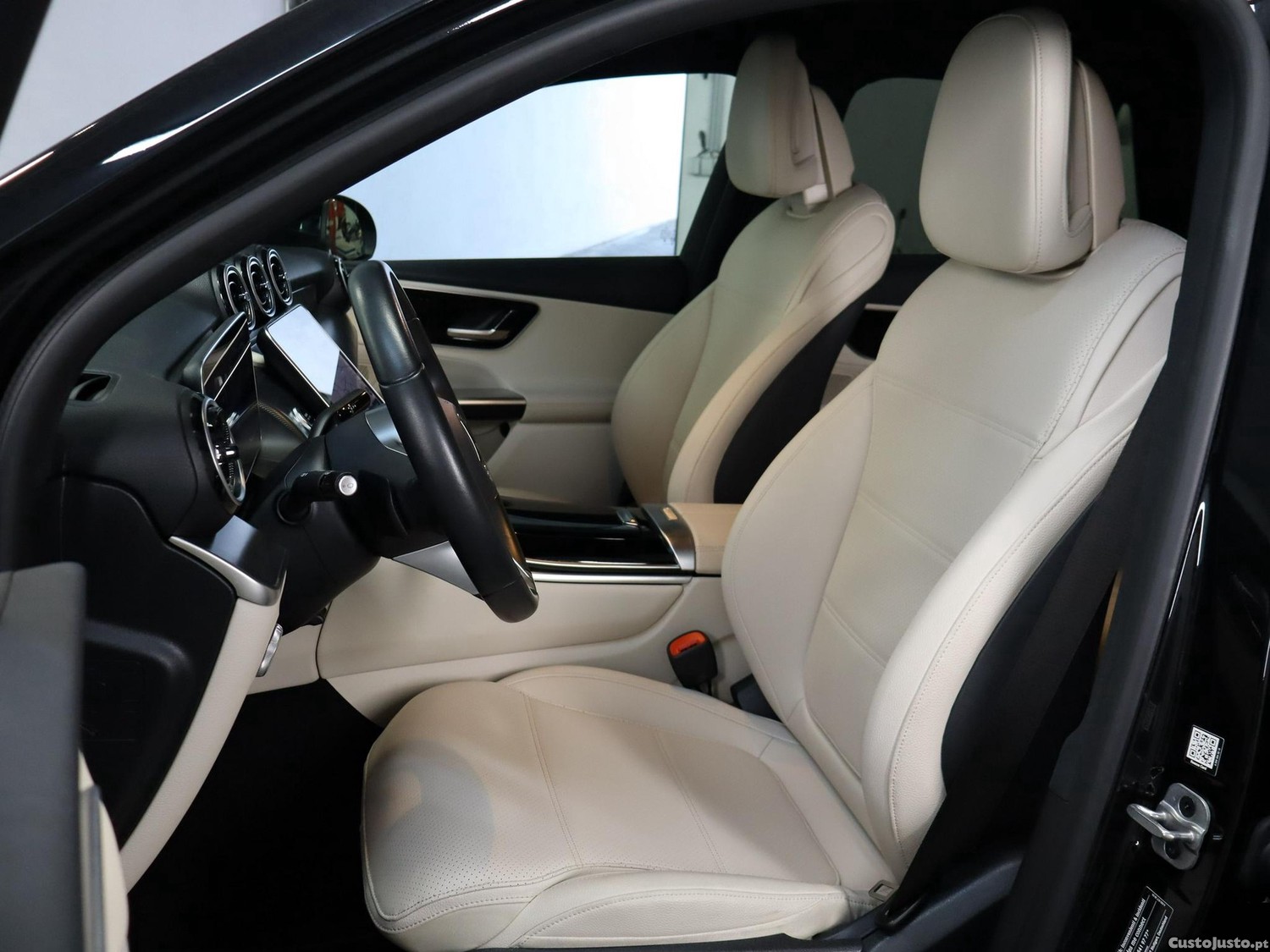 Mercedes-Benz GLC 300 de 4Matic — fotografia 16