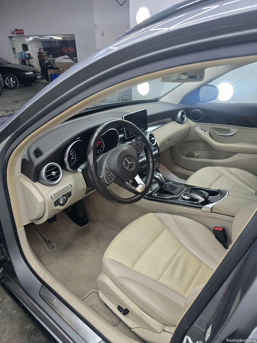 Mercedes-Benz C 200 avantgard — fotografia 6