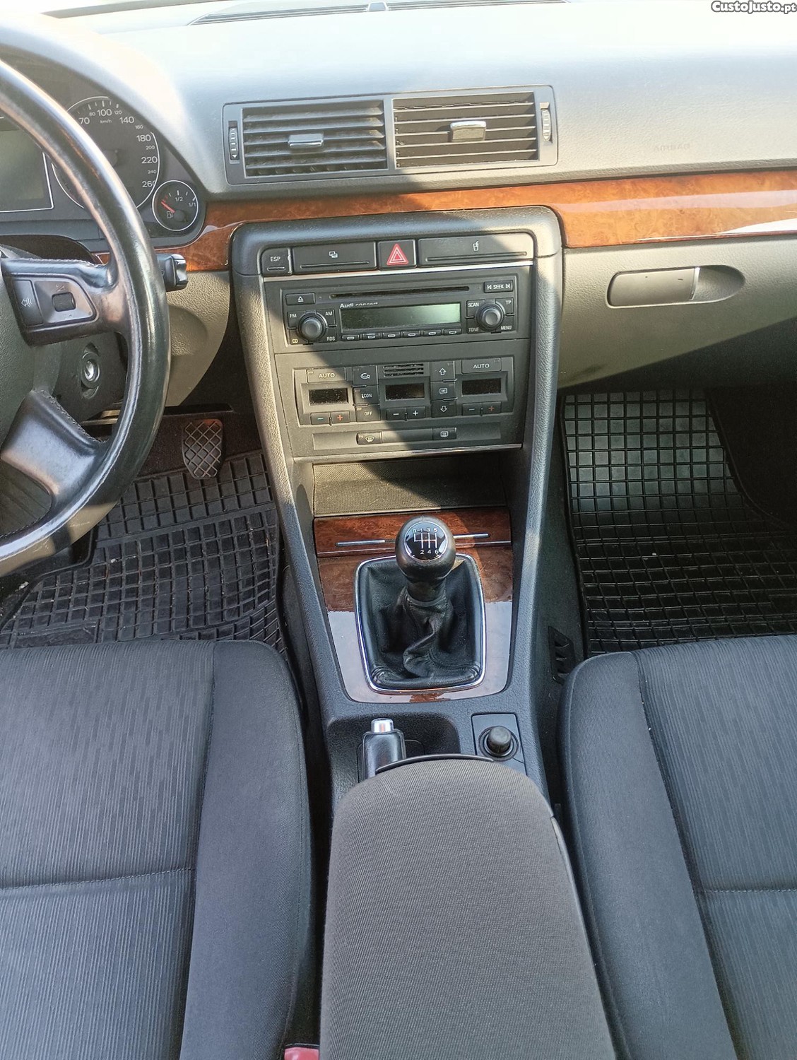 Audi A4 2.0 TDI — fotografia 6