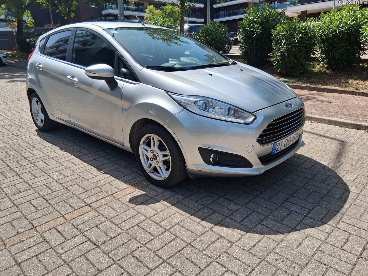 Ford Fiesta 1.5 TDCi — fotografia 9