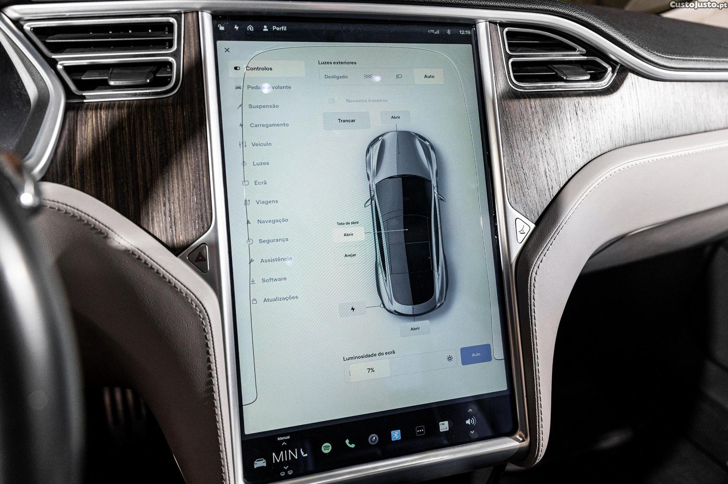 Tesla Model S 85 Perfomance — fotografia 14