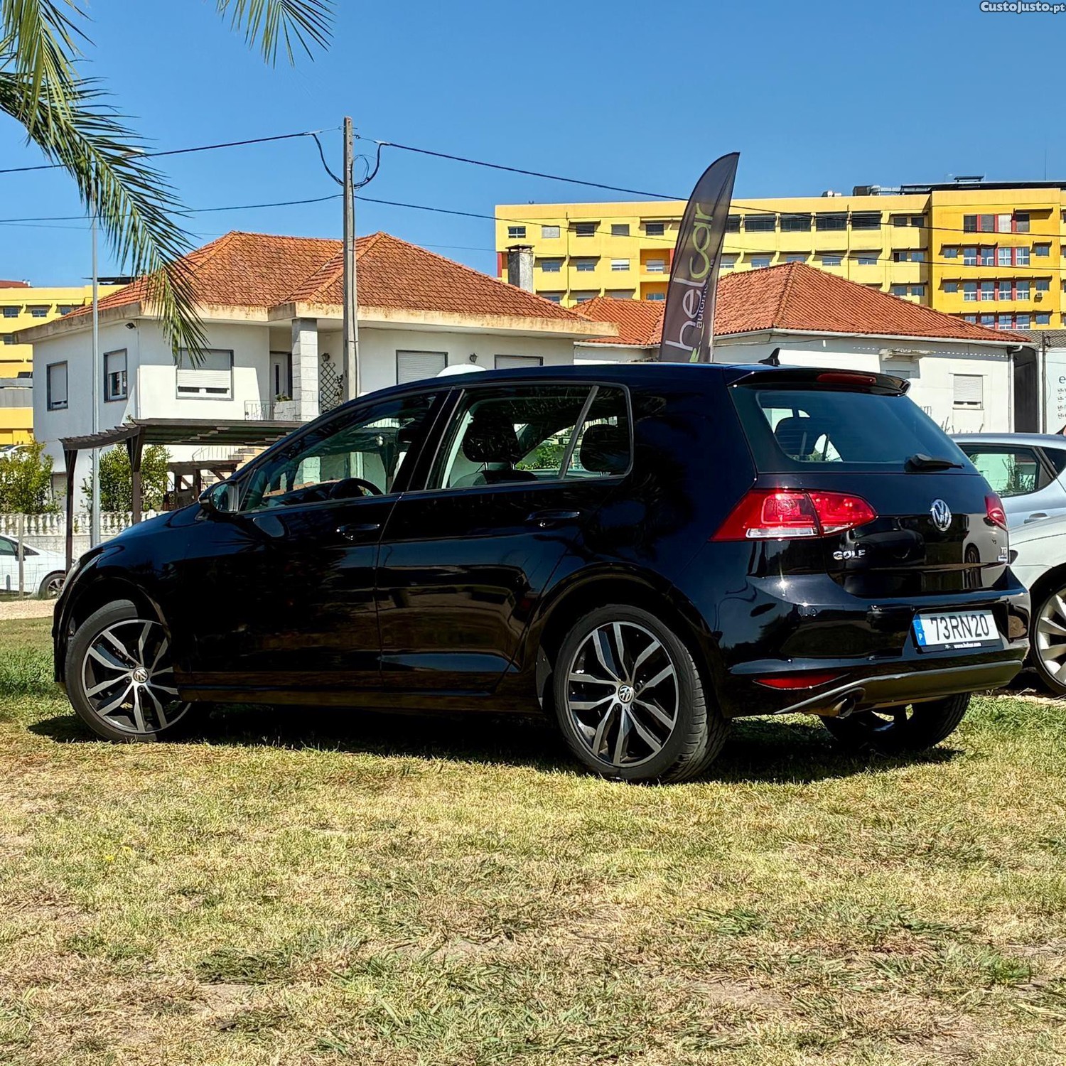 VW Golf 1.6 TDi BlueMotion Highline - 16 foto 4