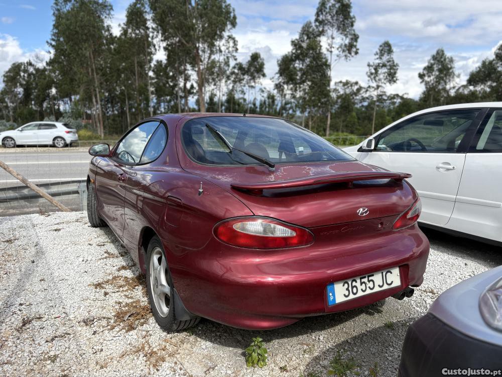 Hyundai Coupe 1.6 i 16v — fotografia 8