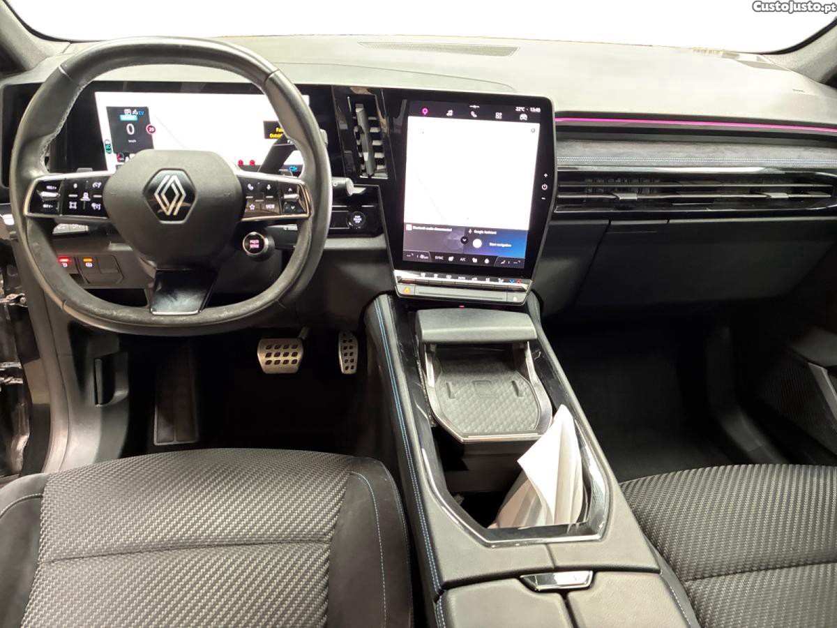 Renault  1.2 E-Tech Techno Esprit Alpine Iconic - 23 — photo 4