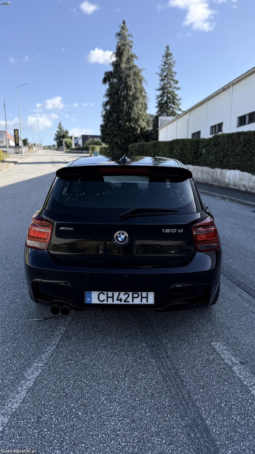 BMW 120 Xdrive — fotografia 8