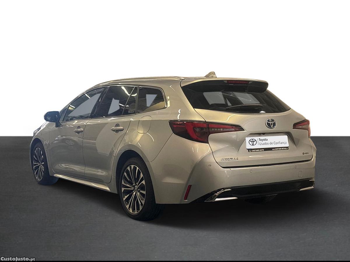 Toyota Corolla Corolla TS 1.8 Hybrid Comfort Plus - 24 foto 2