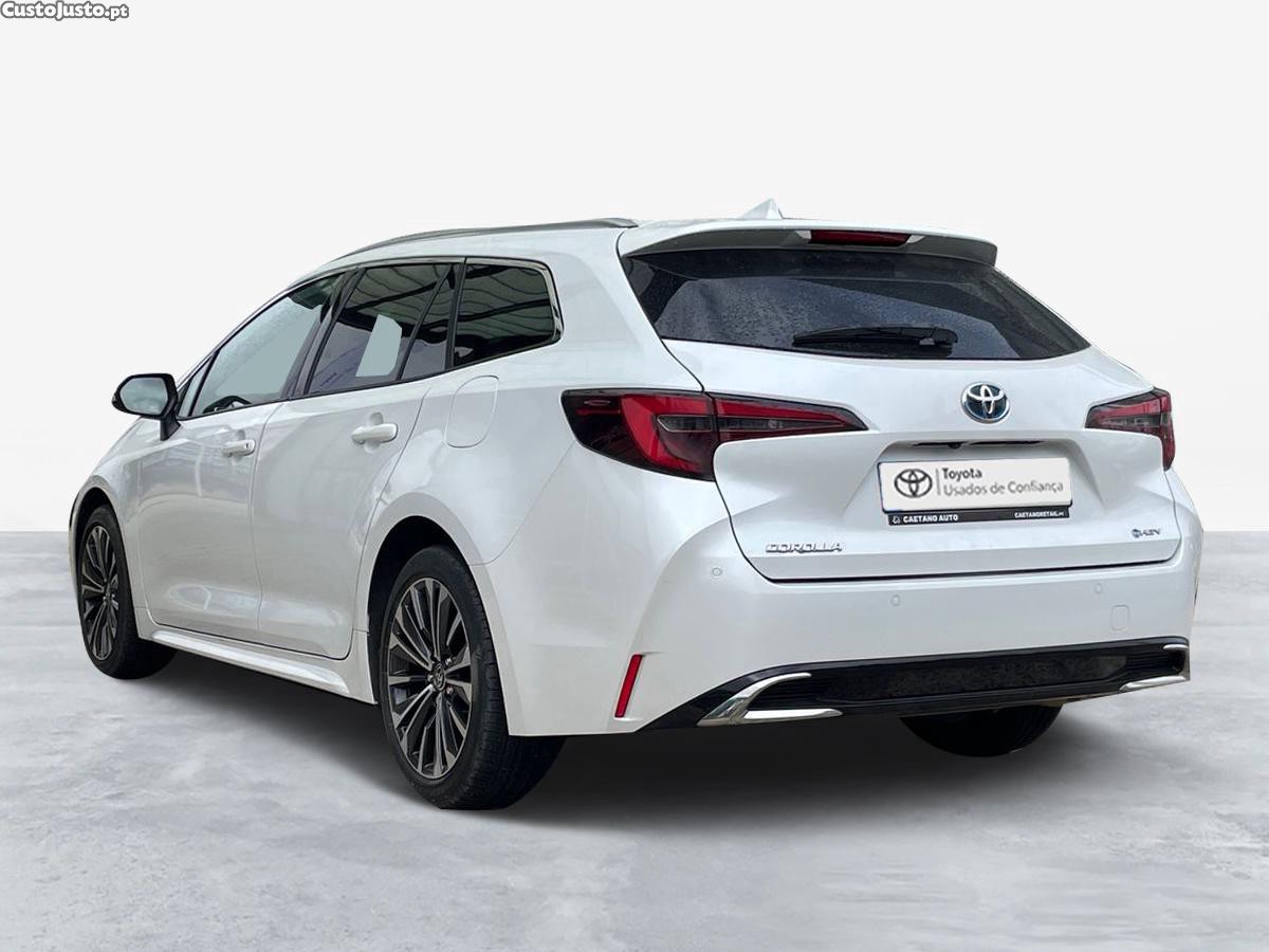 Toyota Corolla Corolla TS 1.8 Hybrid Comfort Plus - 24 foto 2