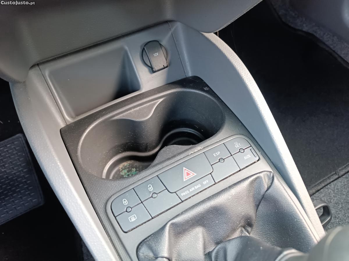 SEAT Ibiza 1.6TDI FULL EXTRAS — fotografia 2