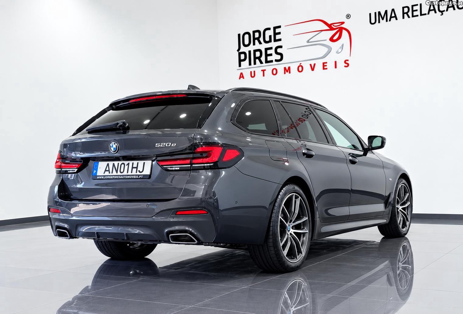 BMW 520 520 TOURING PLUG-IN HYBRID PACK M AUTOMÁTICO 204 CV - NACIONAL - 22 — photo 5