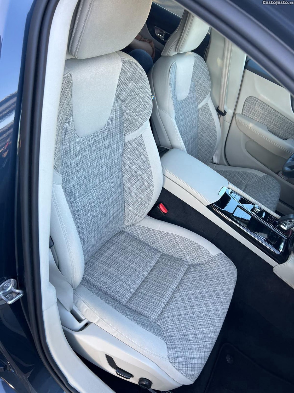 Volvo V60 Híbrida plugin - 24 — photo 2