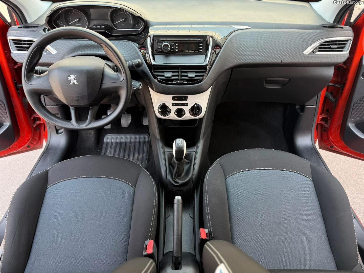 Peugeot 208 1.2 PureTech Like — fotografia 13