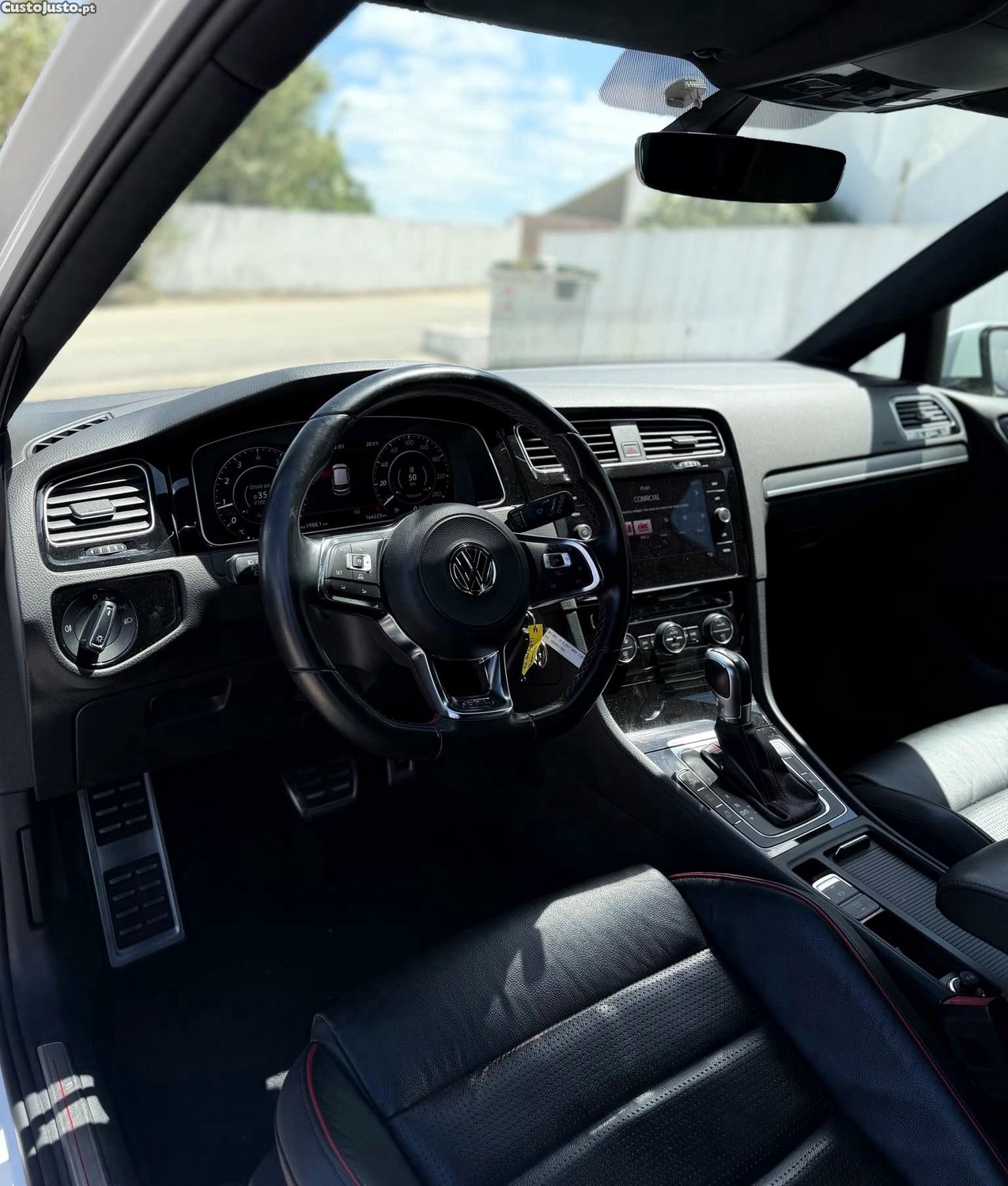 Volkswagen Golf GTI 2.0 TSI DSG — fotografia 5