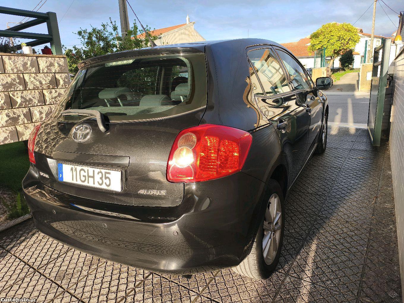 Toyota Auris 1.4 D4D - 08 foto 3