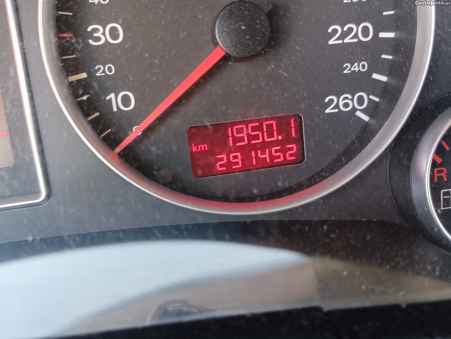 Audi A4 2.0 TDI — fotografia 9