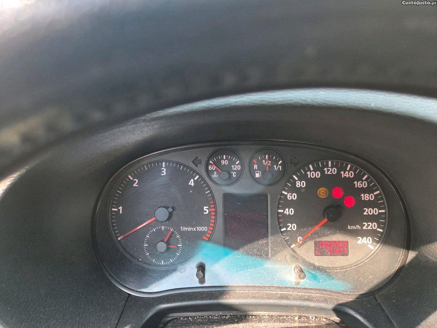 Audi A3 1.9 Tdi — fotografia 5