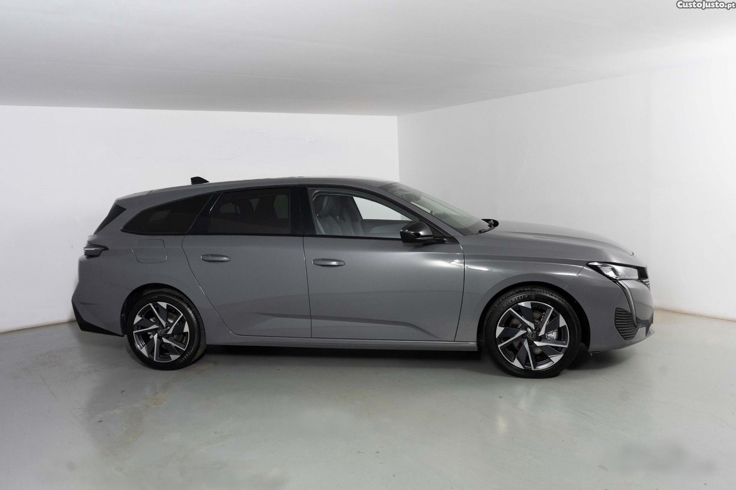 Peugeot 308 SW 1.2 PureTech Allure Pack — fotografia 22
