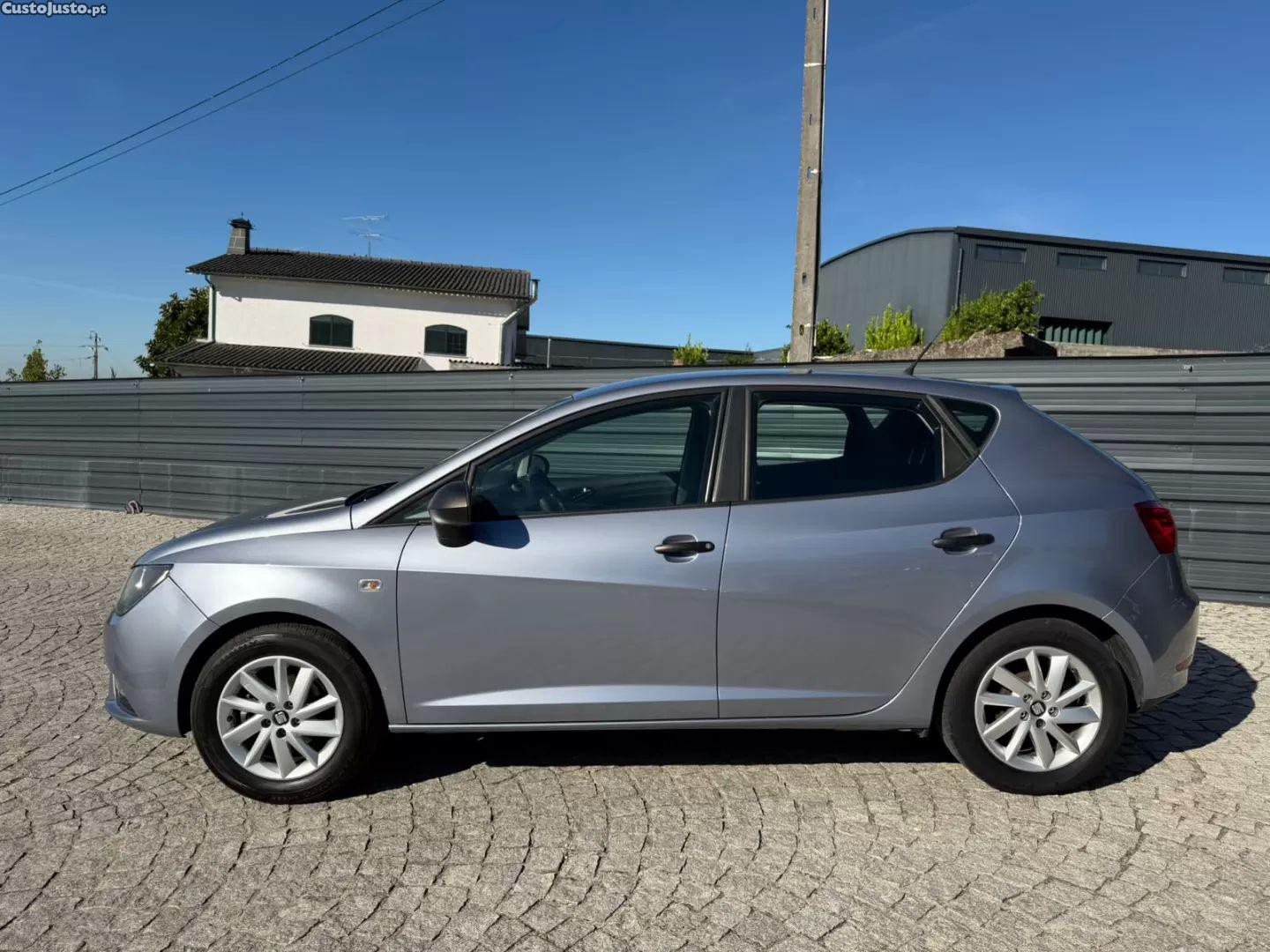 Seat Ibiza 1.0 reference - 17 foto 2
