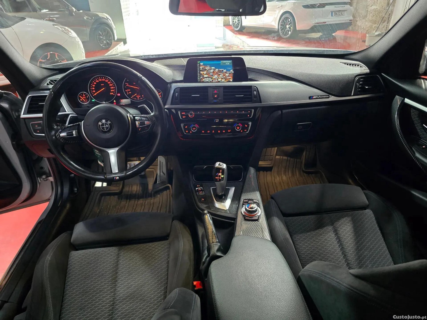 BMW 320 D auto PACK M PERFORMANCE — fotografia 4