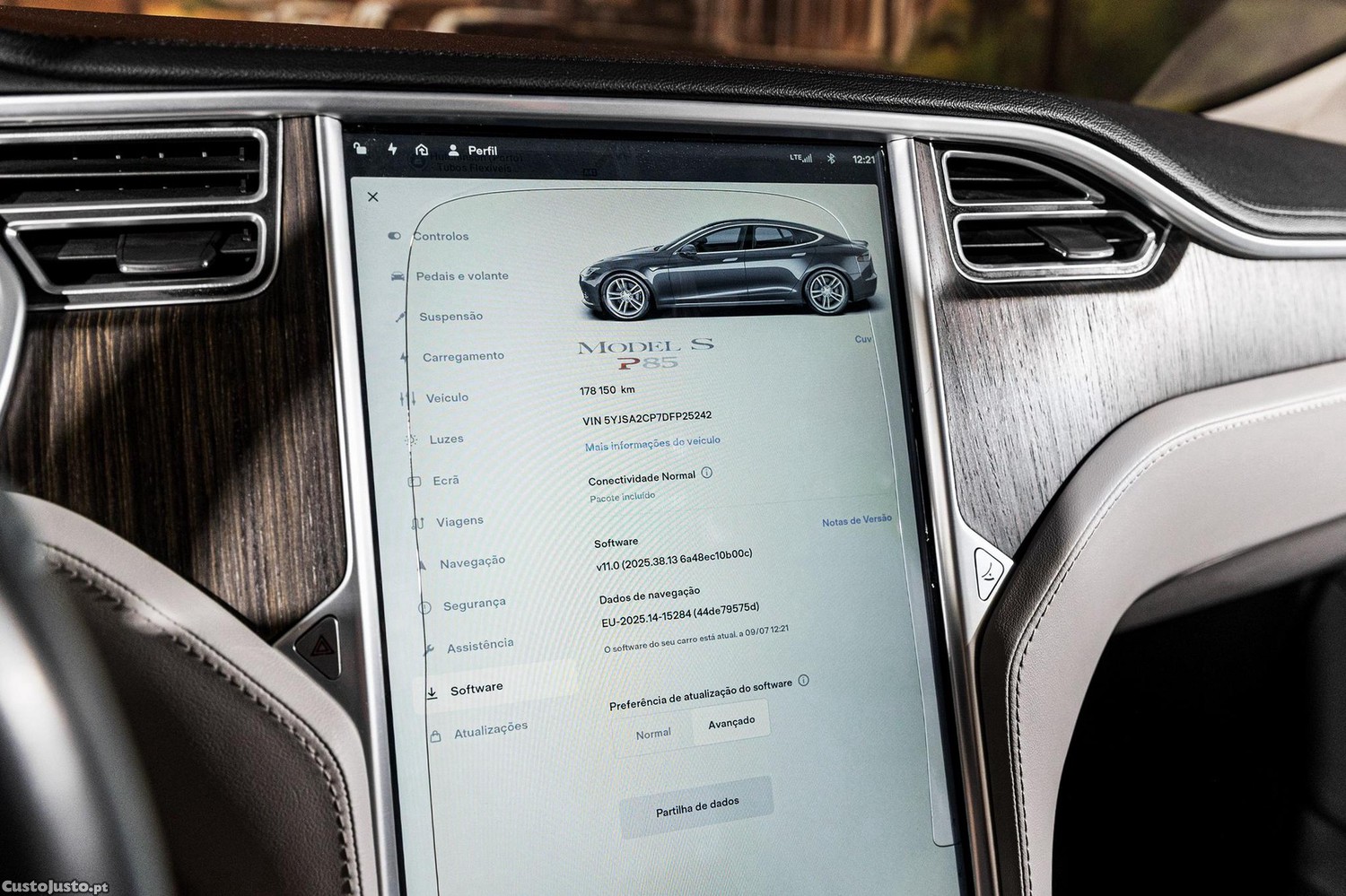 Tesla Model S 85 Perfomance — fotografia 12
