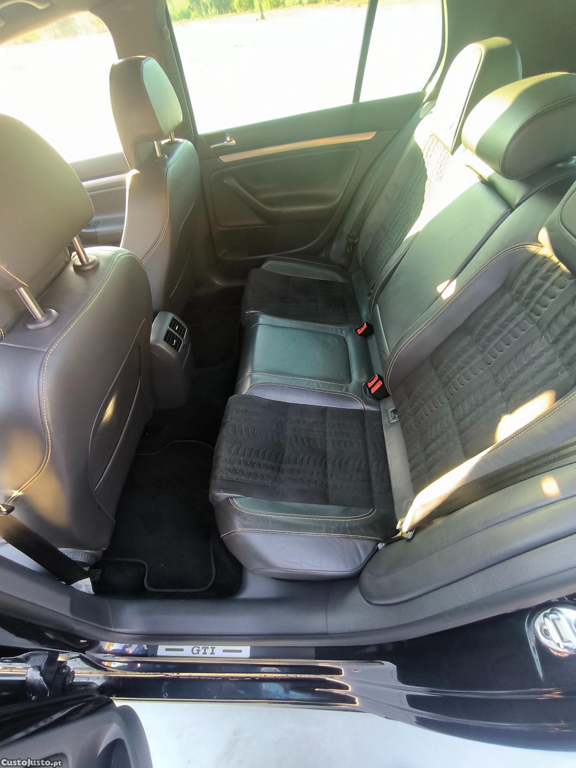 VW Golf Pirelli — photo 4