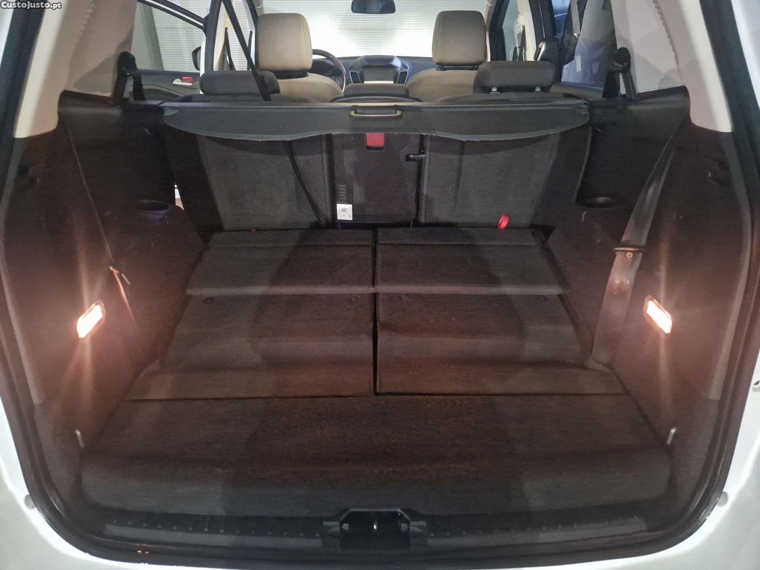Ford Grand C-Max 1.5TDCI — fotografia 2