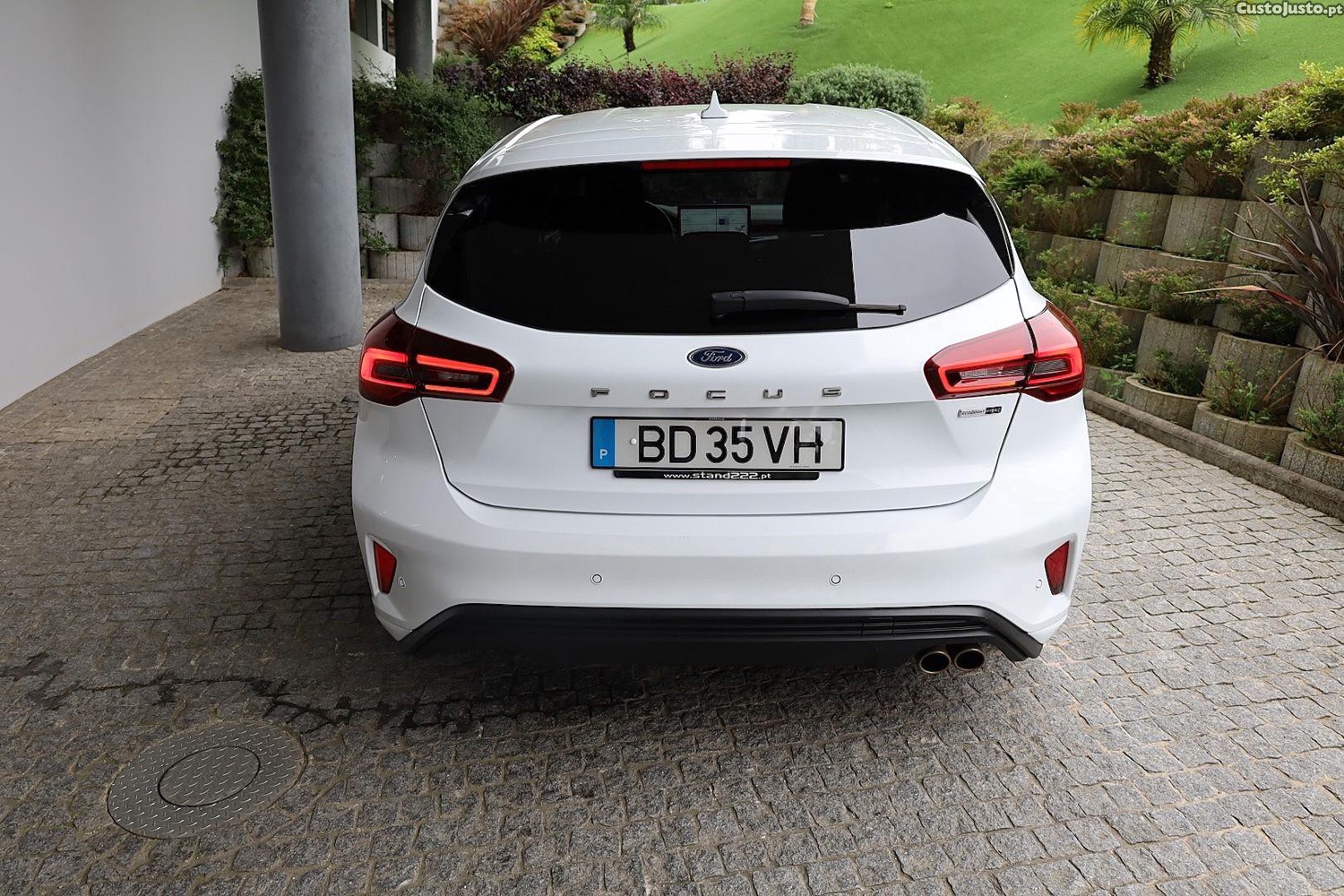 Ford Focus 1.0 EcoBoost MHEV ST-Line Aut. — fotografia 13
