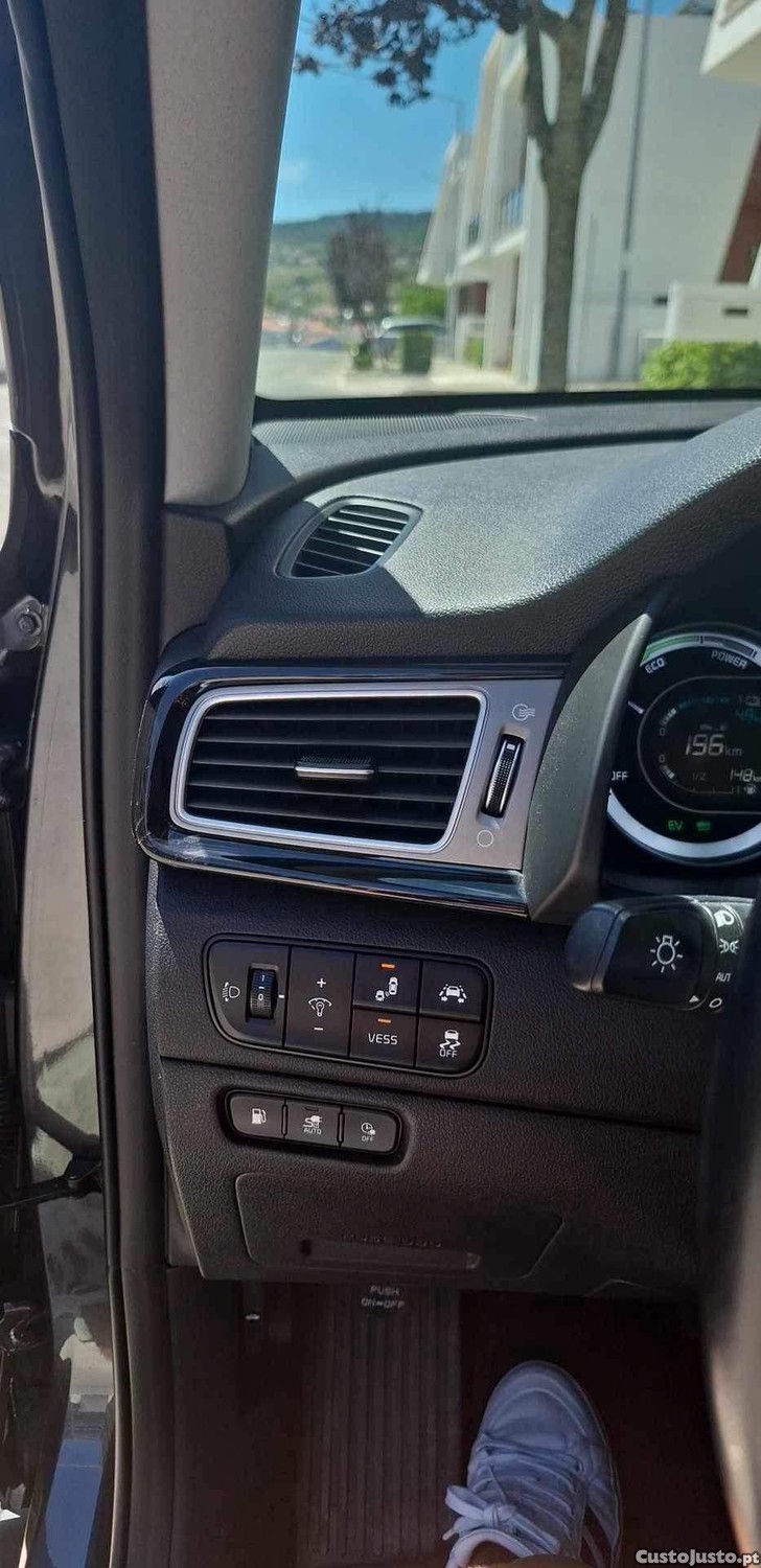 Kia Niro PHEV - 18 foto 5