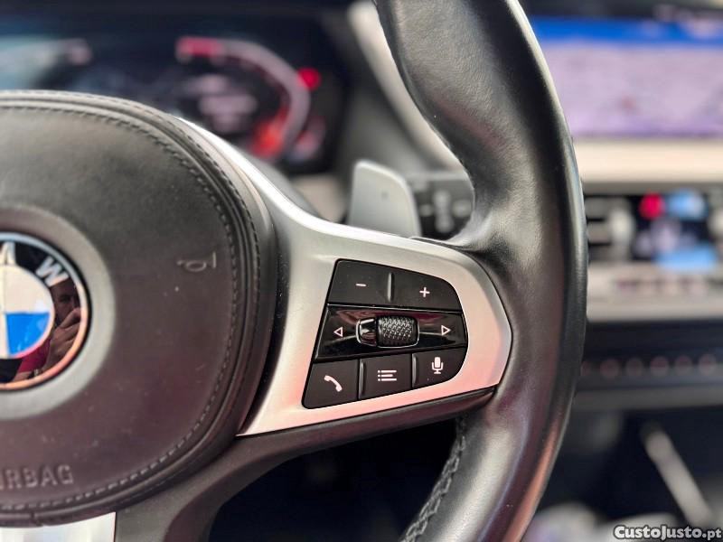 BMW 118 d Pack Desportivo M — fotografia 5