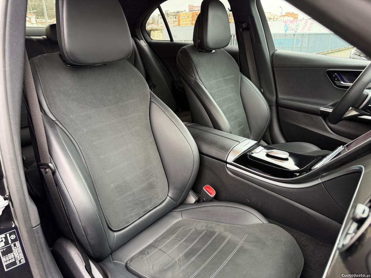 Mercedes-Benz C 300 d AMG Line — fotografia 10