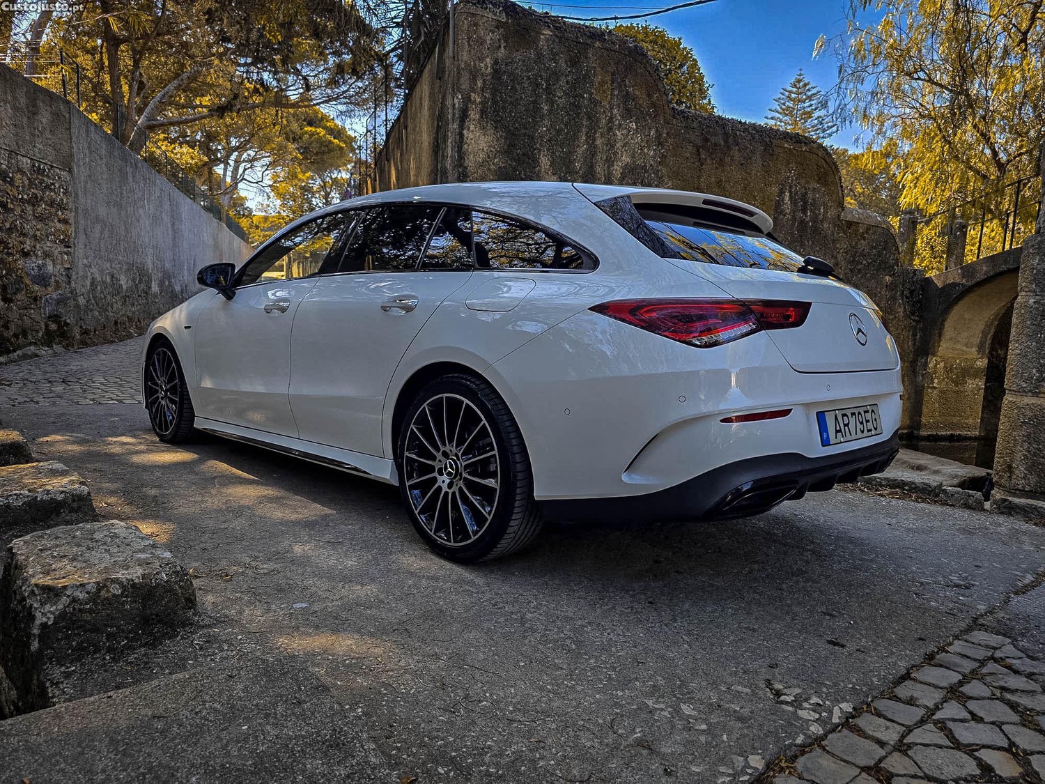 Mercedes-Benz CLA 180 Shooting Brake AMG Line Aut. - 22 foto 2