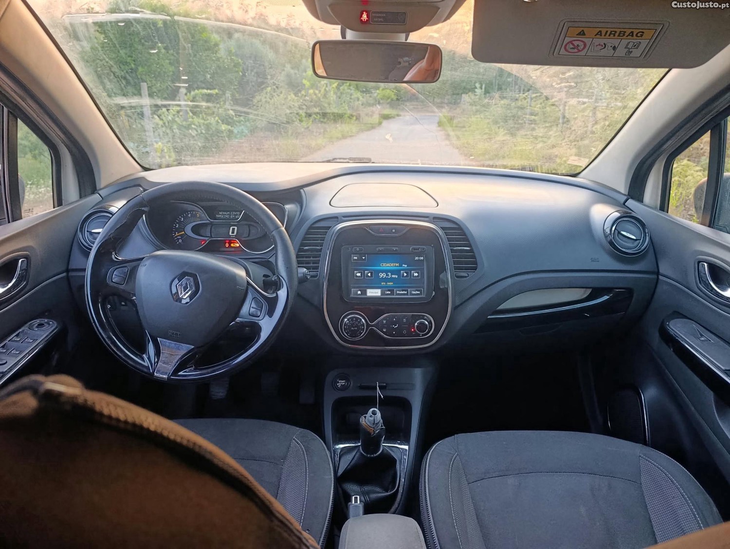 Renault Captur 1.5 — fotografia 3