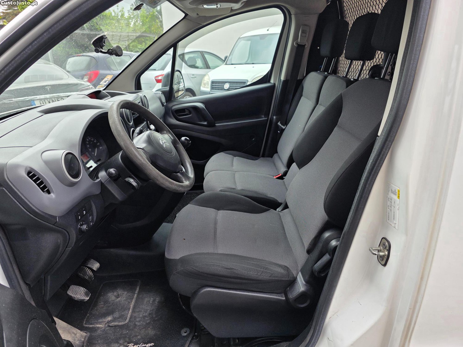 Citroën Berlingo 1.6 BlueHDi Feel 7L — fotografia 3