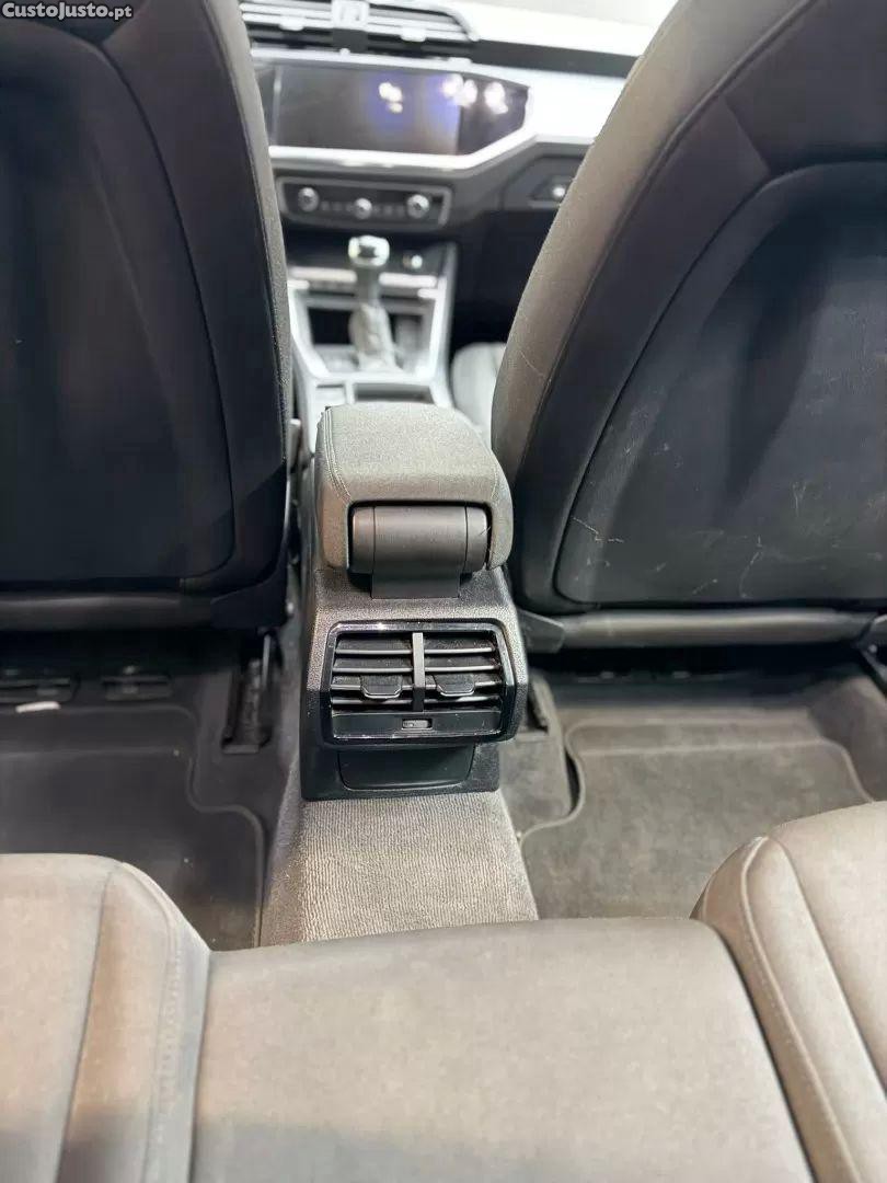 Audi Q3 1.4 tfsie s-line — fotografia 8