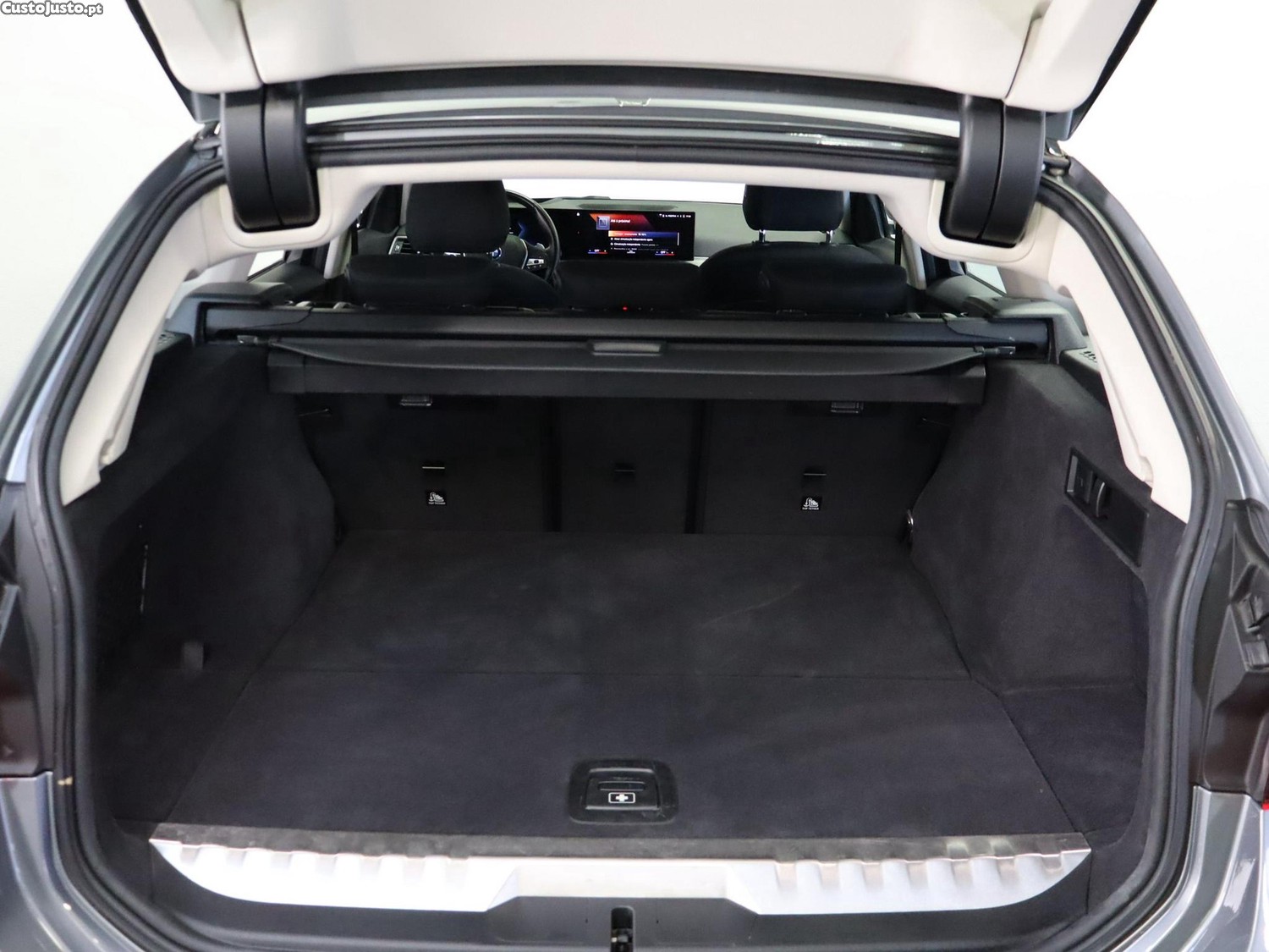 BMW 320 e Corporate Edition Auto — fotografia 2
