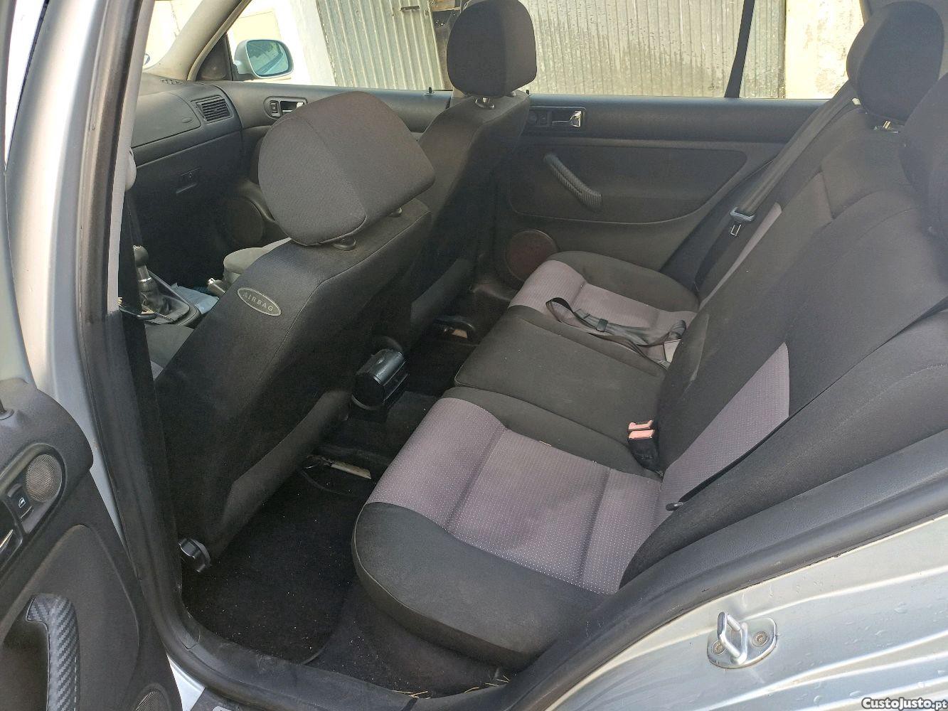 Volkswagen Golf 1.9Tdi 25anos — fotografia 6