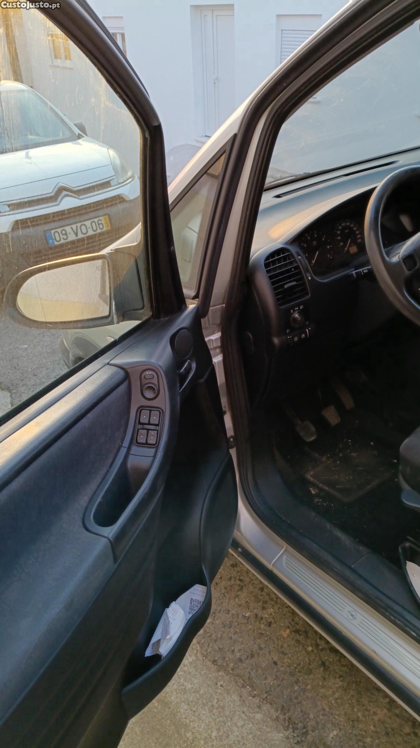 Opel Zafira 1.6 gasolina - 02 foto 2
