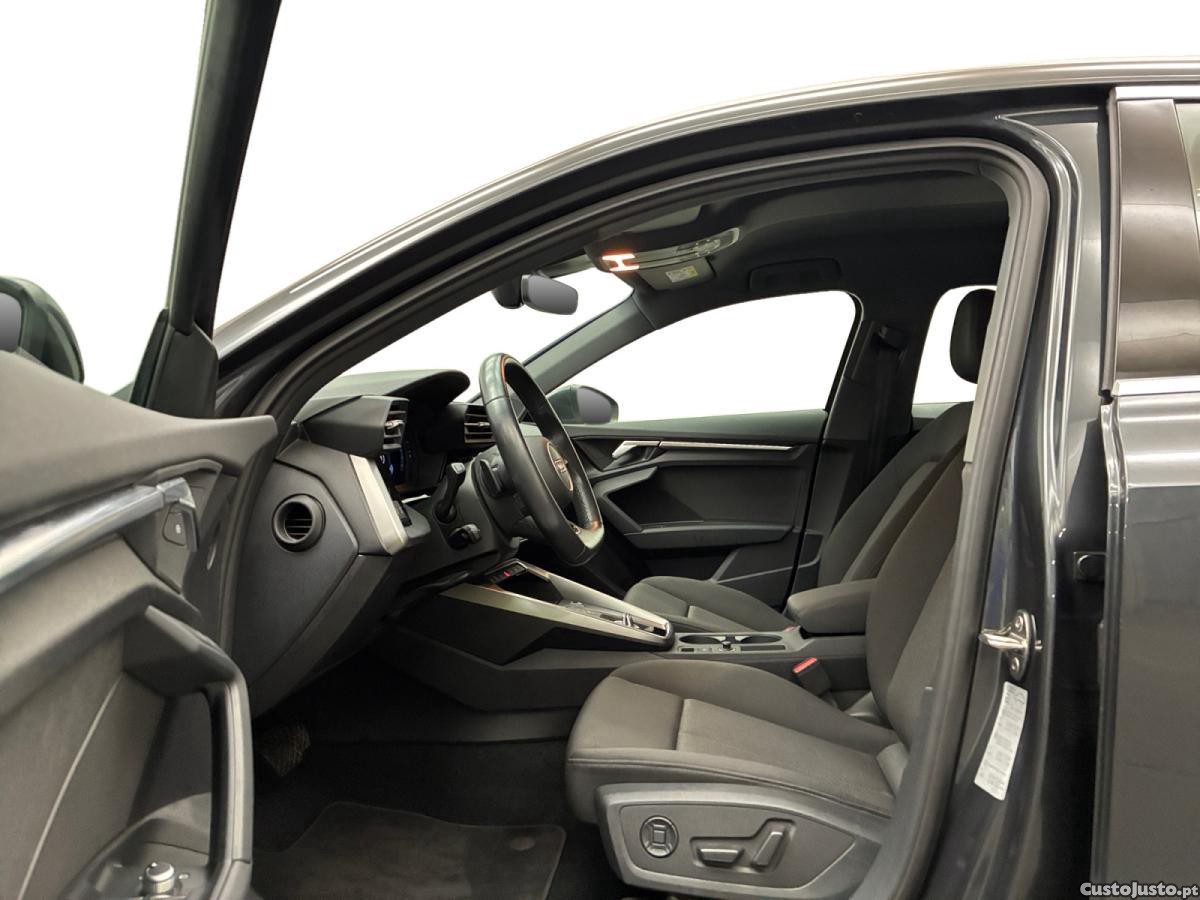 Audi A3 Sportback 40 TFSIe S Tronic Business Line - 23 — photo 3