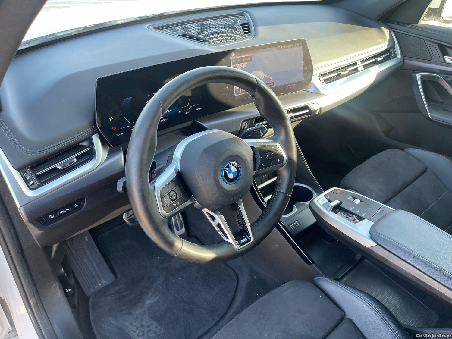 BMW iX1 xDrive30 Pack Desportivo M — fotografia 4