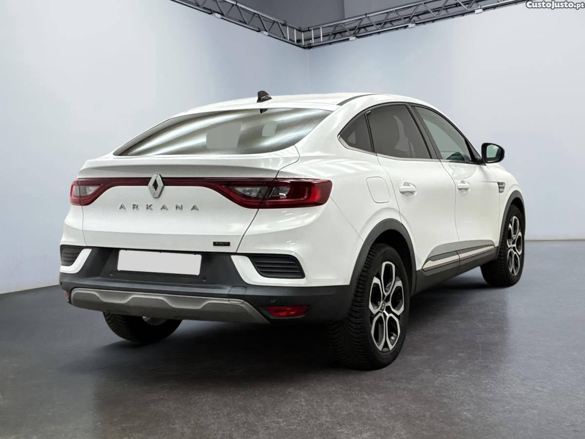 Renault Arkana E-Tech Techno — fotografia 8