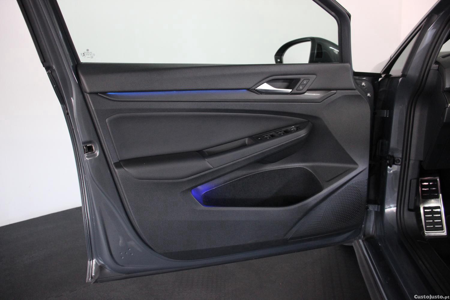 Volkswagen Golf 2.0 TSI GTI DSG — fotografia 19
