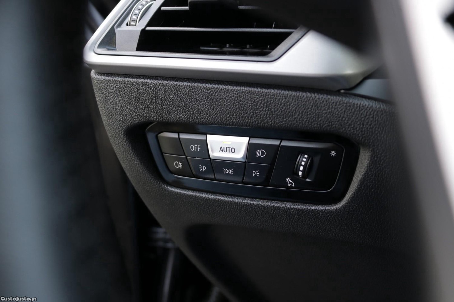 BMW 318 d Touring Advantage Auto 150cv — fotografia 27